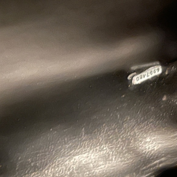 Authentic Gorgeous Vintage Chanel Briefcase Gold hardware - Picture 13 of 16